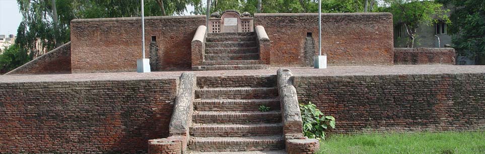 Ibrahim Lodhi’s Tomb